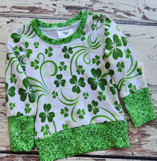 green/white shamrock GWM 1 pullover