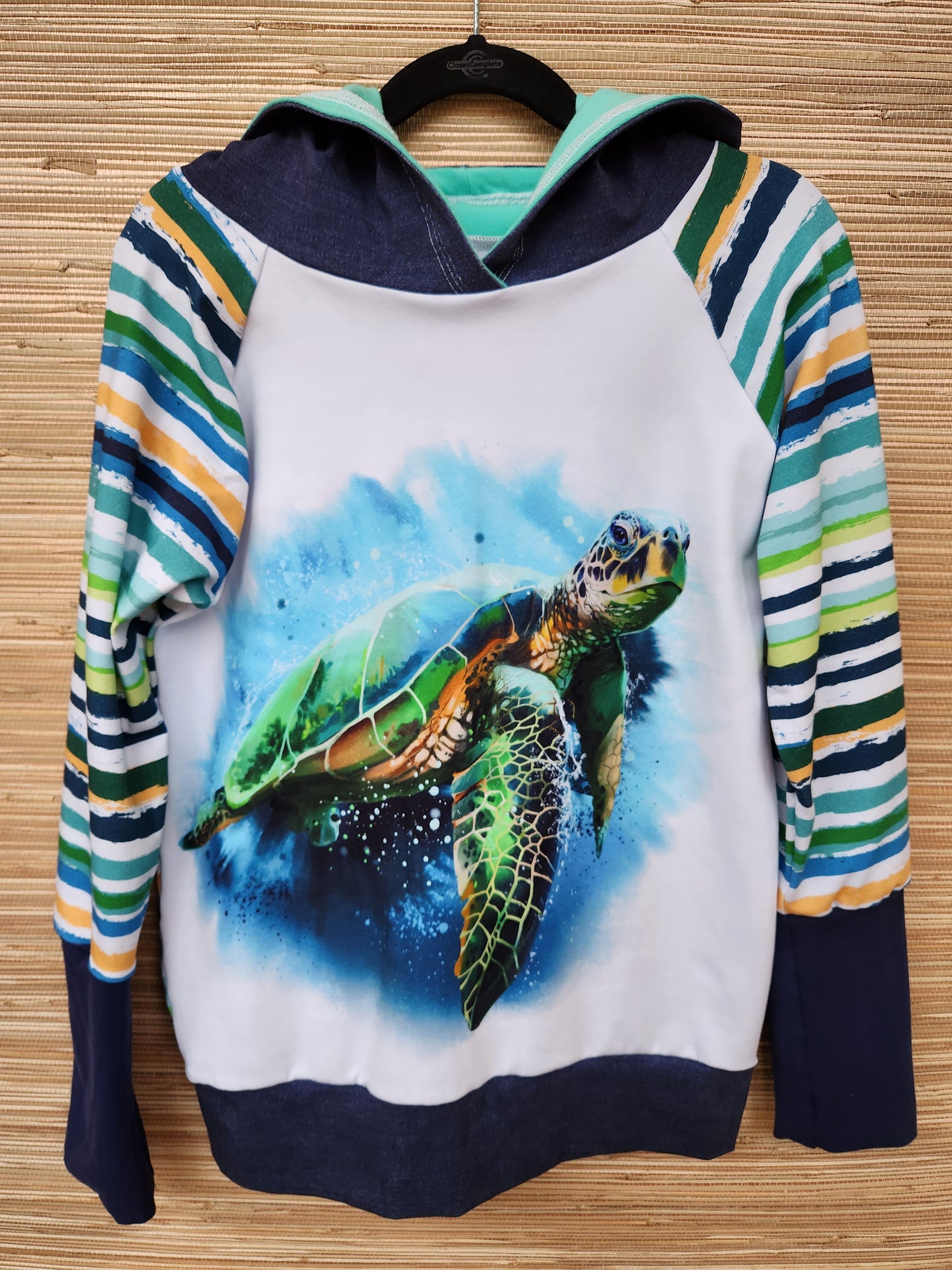 Sea Turtle GWM 4 Hoodie (fits approx 6-8y)