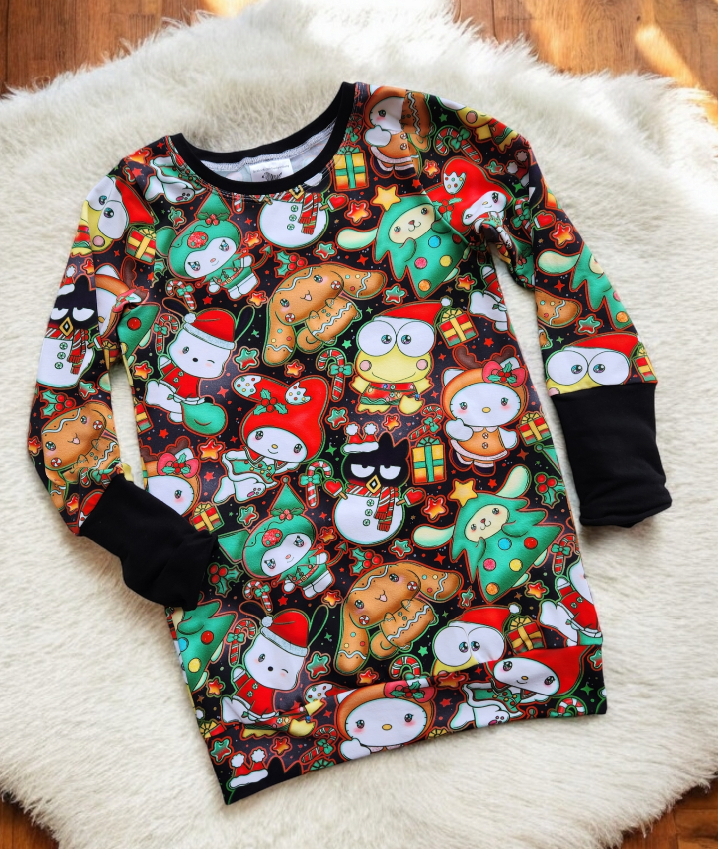 Sanrio Holiday GWM 4 TUNIC